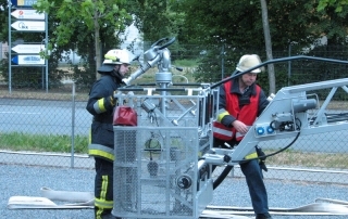 Drehleiter mit Korb 23/12