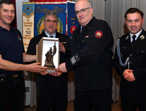 Feuerwehr-Kameraden aus zwei Partnerstädten in Bensheim zu Gast